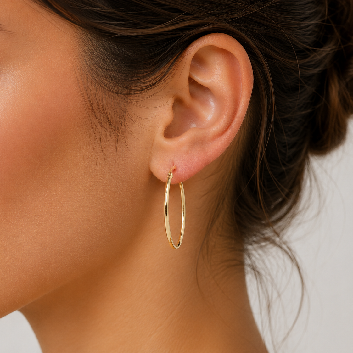 14k Gold High Polish Medium Hoop Earrings | 22mm