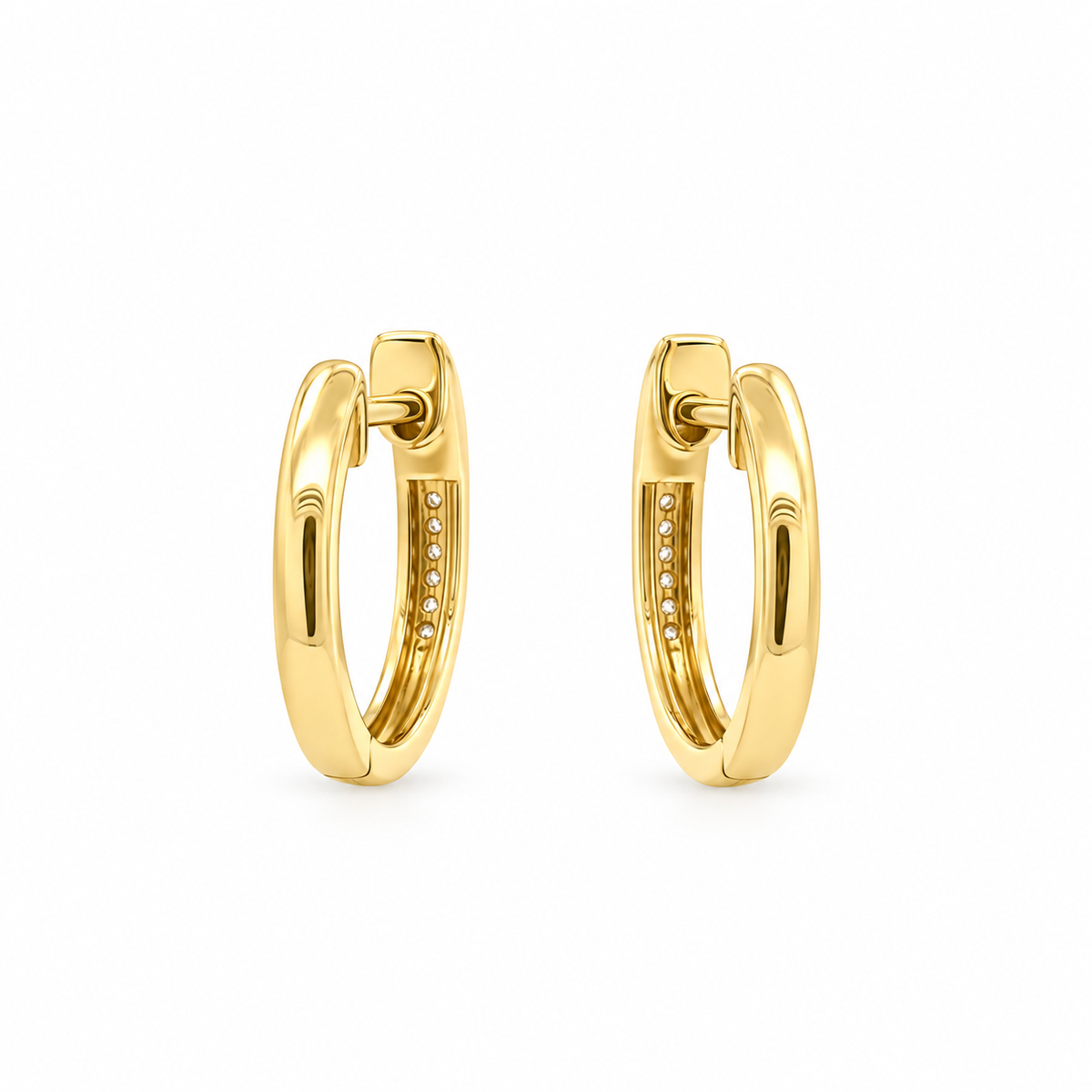 18k Gold Natural Diamond Twist Huggie Earrings | 0.27tcw | 15.5mm