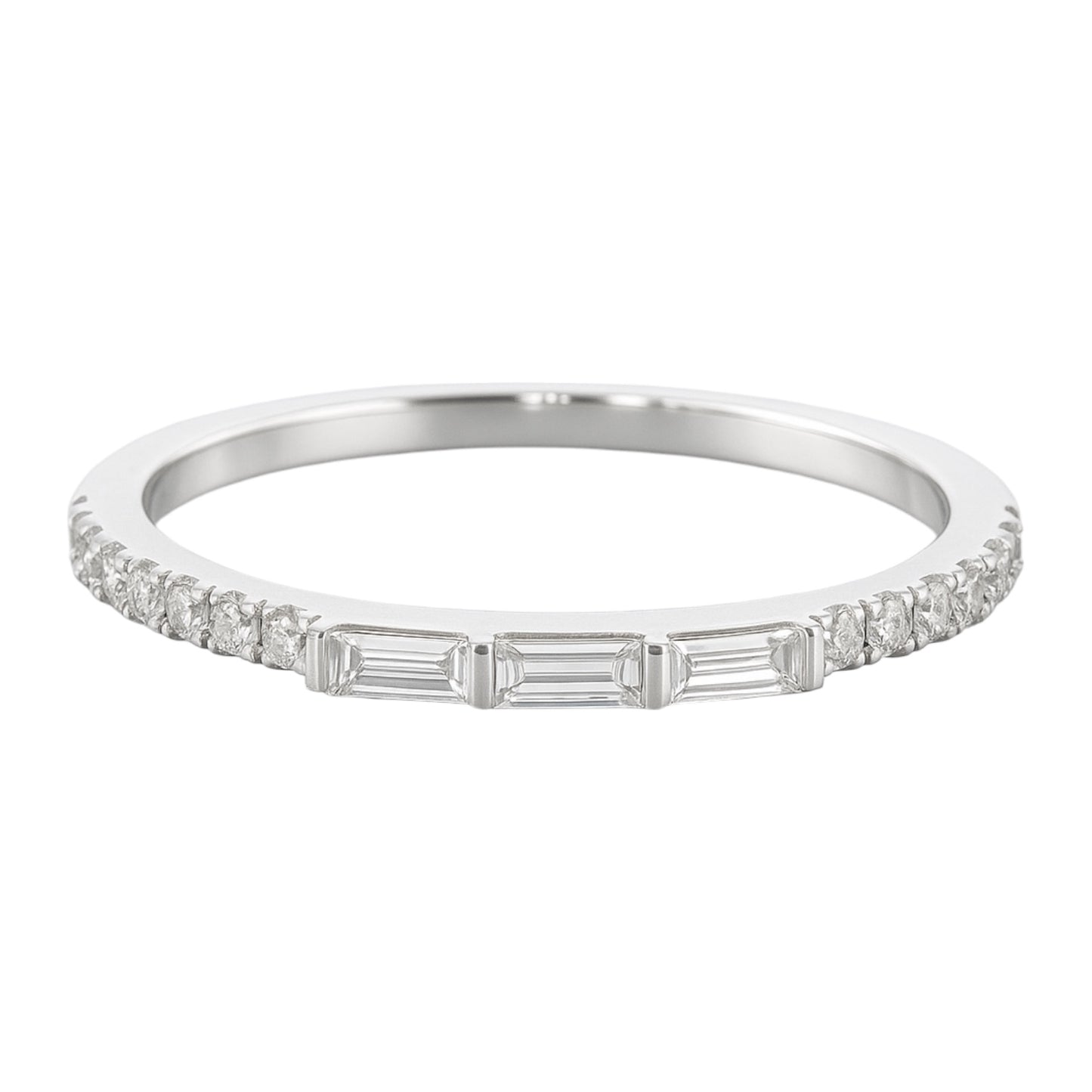 14k White Gold Band with Natural Diamonds (0.30 tcw)