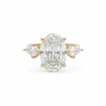 18k Gold 4.09ct Oval Cut Lab Grown Diamond Engagement Ring with 0.50ct Kite Side Stones | F/VS2 | Euro Shank
