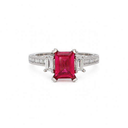 18k White Gold Natural Diamond Three Stone Ring