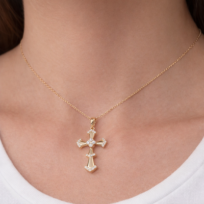 18k Gold Roman Catholic Cross with Natural Diamonds Pendant (0.19tcw)