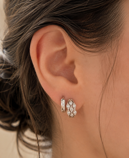 18k Natural Diamond Huggies (0.15tcw)