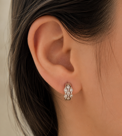 18k Natural Diamond Huggies (0.15tcw)