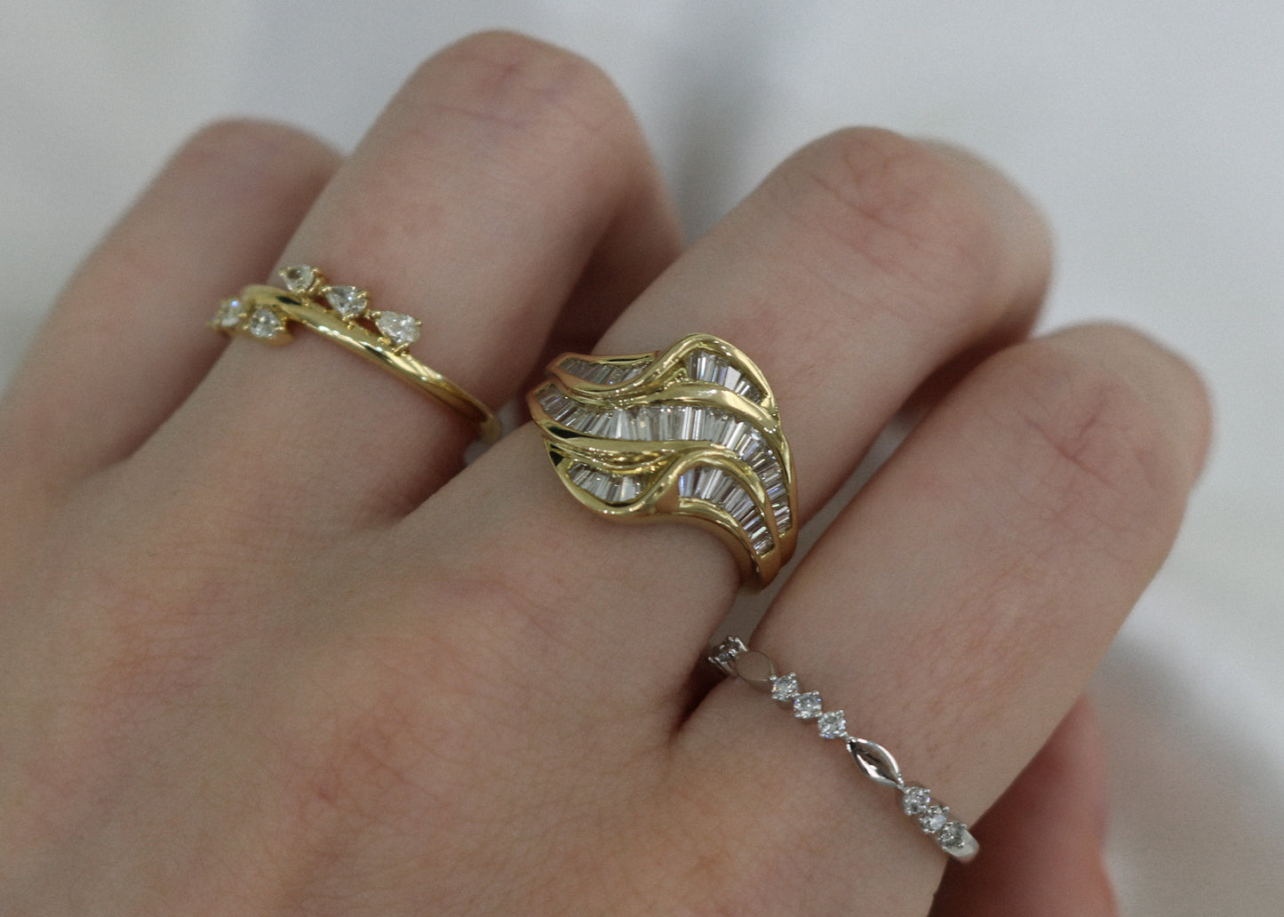 14k Gold and Natural Diamond Wave Band (0.75 tcw)