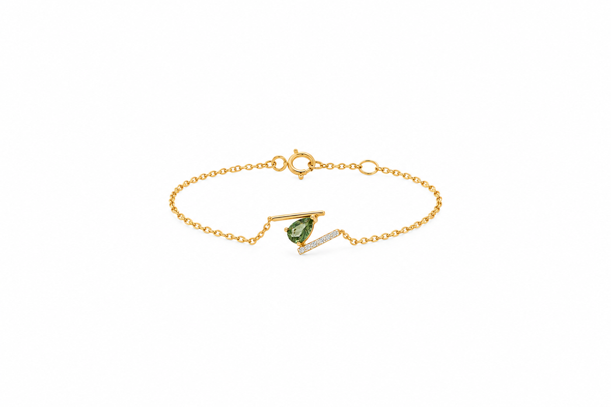 18k Gold Natural Diamond and Green Apatite Bracelet | 0.46ct Apatite | 6–7"